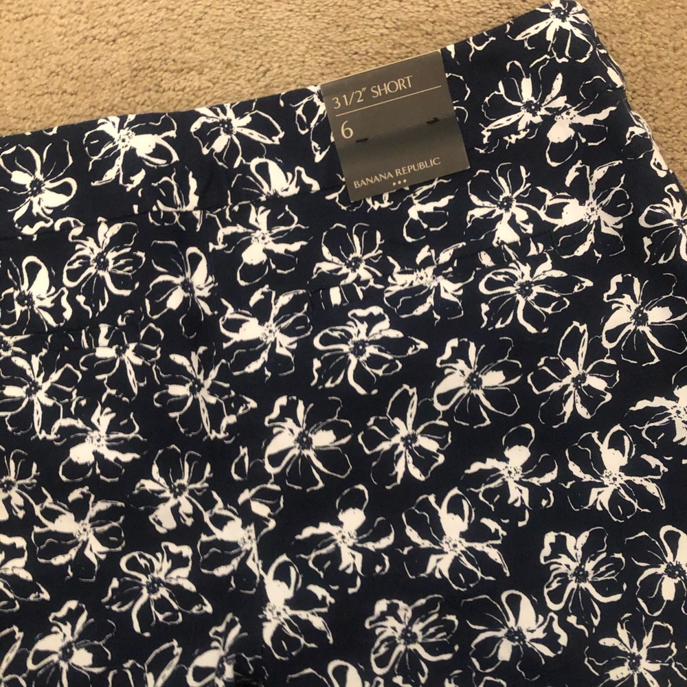 Banana Republic Shorts - Picture 4 of 4
